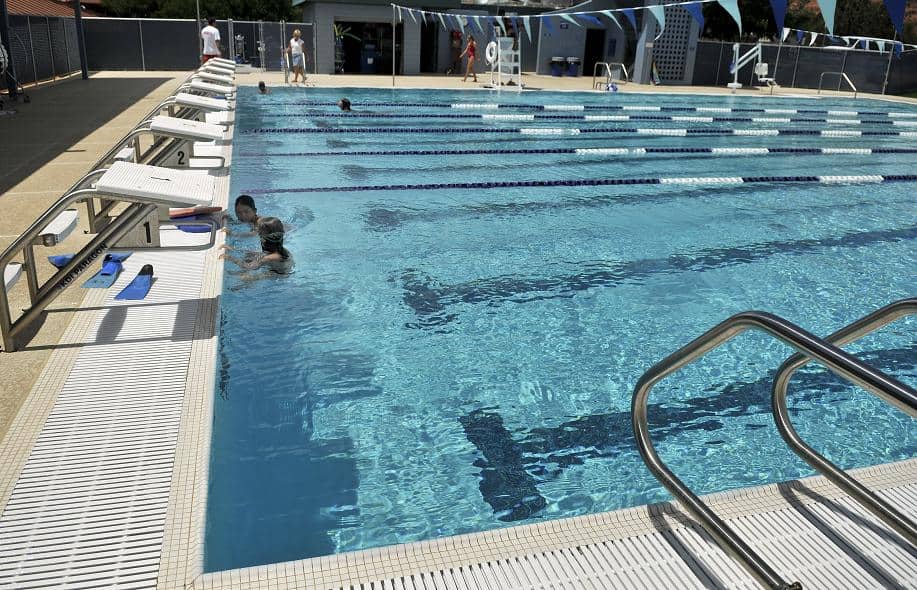 The Sedona Community Pool will begin its fall hours Monday, Aug. 8. The pool is scheduled to remain open until Friday, Oct. 28, which is when it closes for the winter. The Sedona Community Pool will reopen sometime around Memorial Day weekend in May. The Sedona Community Pool will begin its fall hours Monday, Aug. 8. The pool is scheduled to remain open until Friday, Oct. 28, which is when it closes for the winter. The Sedona Community Pool will reopen sometime around Memorial Day weekend in May.