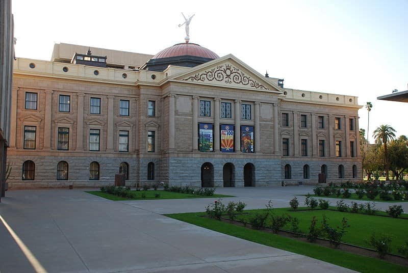 Arizona State Legislators are inviting public records lawsuit over new rule