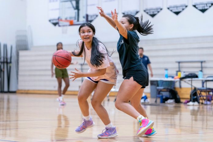 sp- Girls Basketball _06-24_09