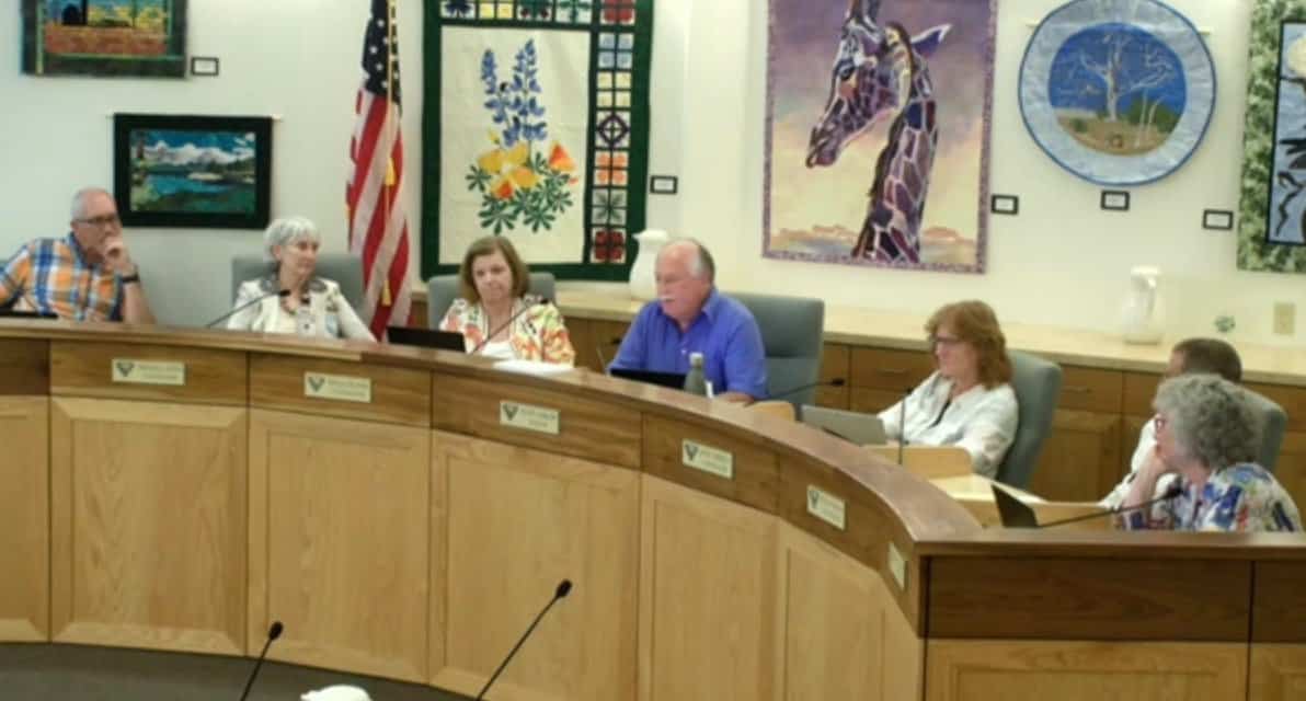 Autocracy and scornful insults by Sedona's mayor isn't leadership - Vimarsana News