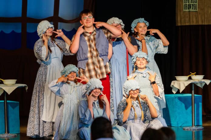 RRN-WA-Childrens Theater-07-31-003
