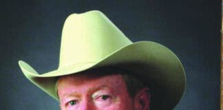 Hobbs signs ‘Groseta Act’